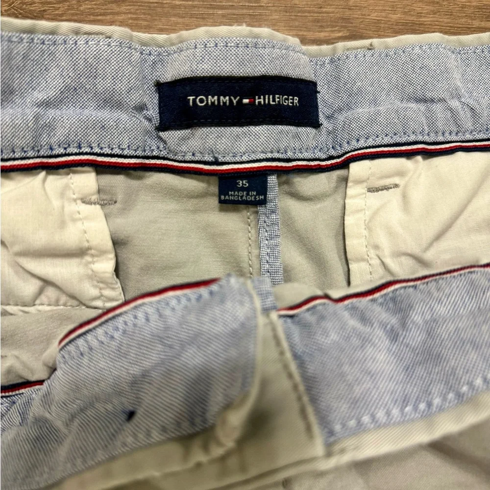 Tommy Hilfiger Men's Light Tan Flat Front Shorts - Picture 4 of 11